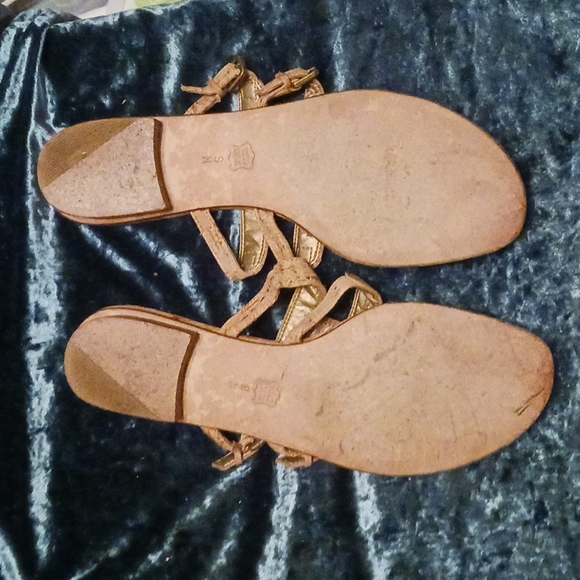 Van Eli women's natural cork and gold leather thongs, 9N but fit like 9M - Picture 4 of 7